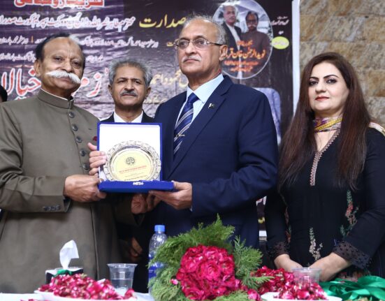 Launch of Mian Mahmud Ahmad Kasuri's 4th book Zamzama e Khayalaat