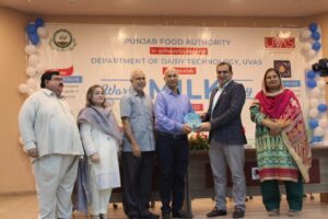 FCM CEO Imran Saleh receiving certificate from PFA DG Shoaib Jadoon